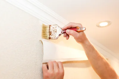 Pose de papier peint à Ferrières-en-Brie — revêtements muraux et toiles de verre